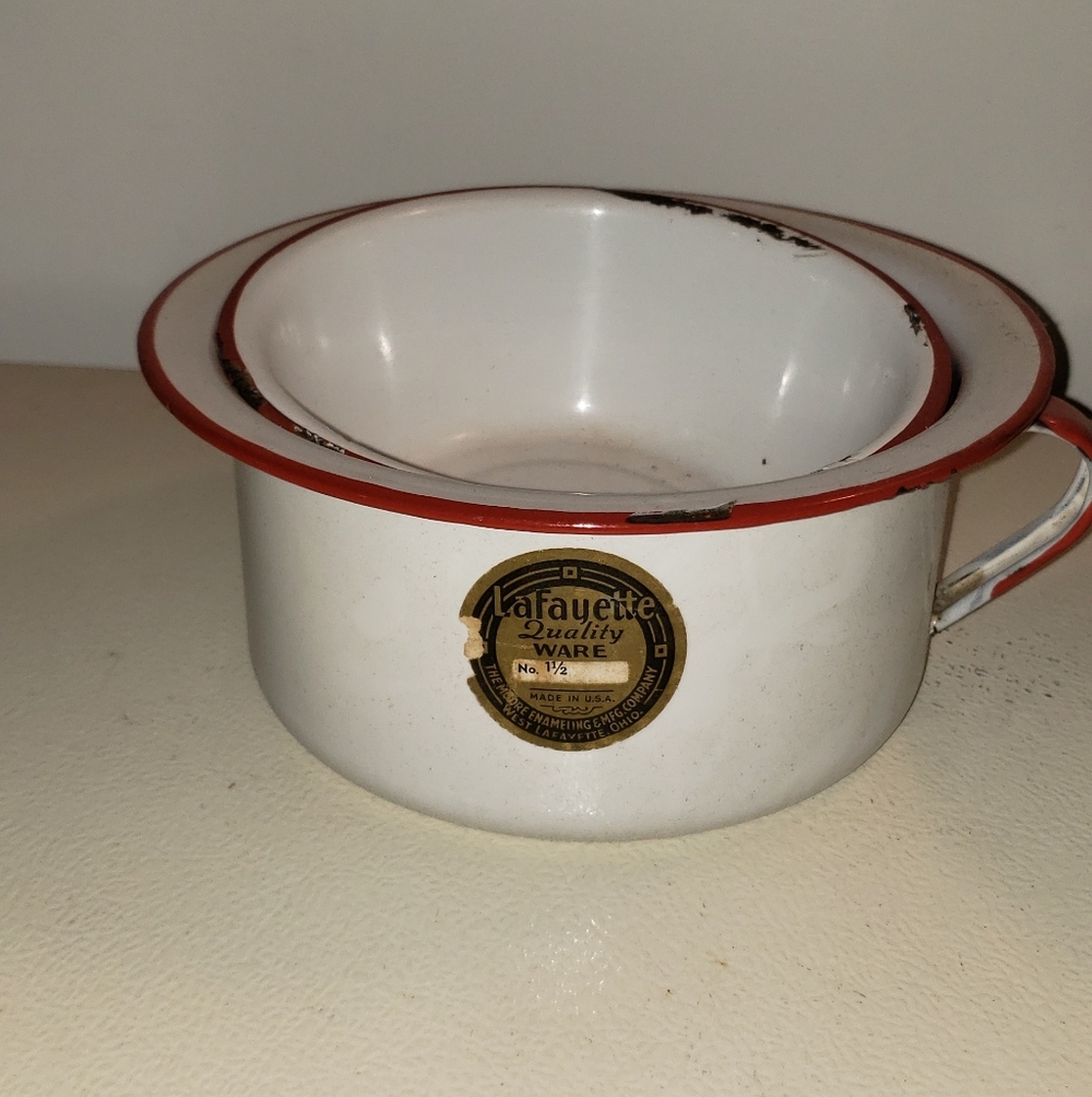 Lafayette Quality Ware- White with Red Rim 12 Piece Set